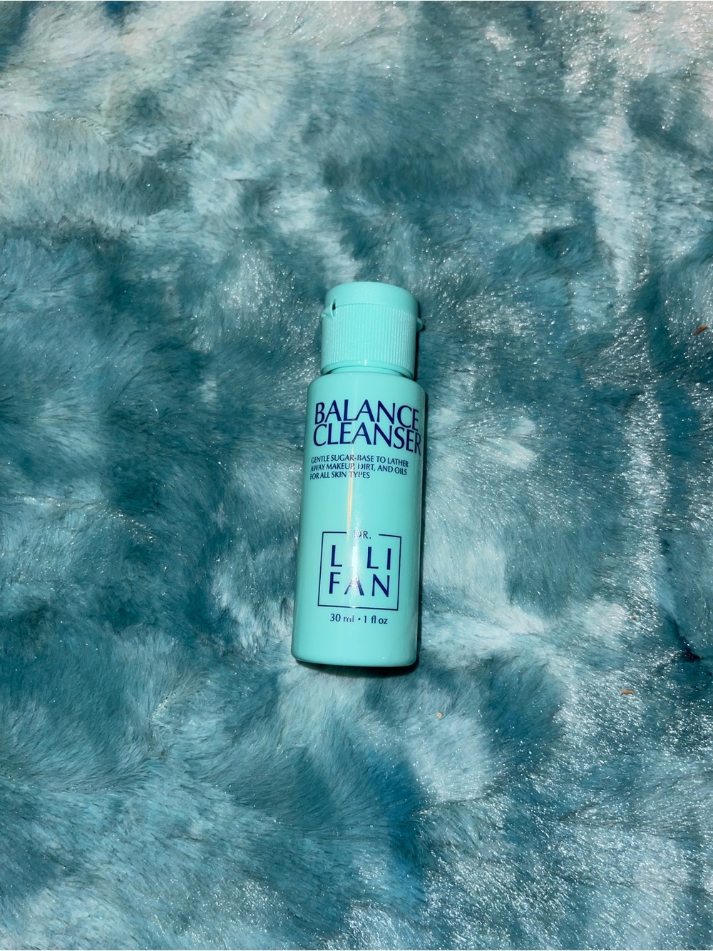 Dr. Lili fan cleanser - sample